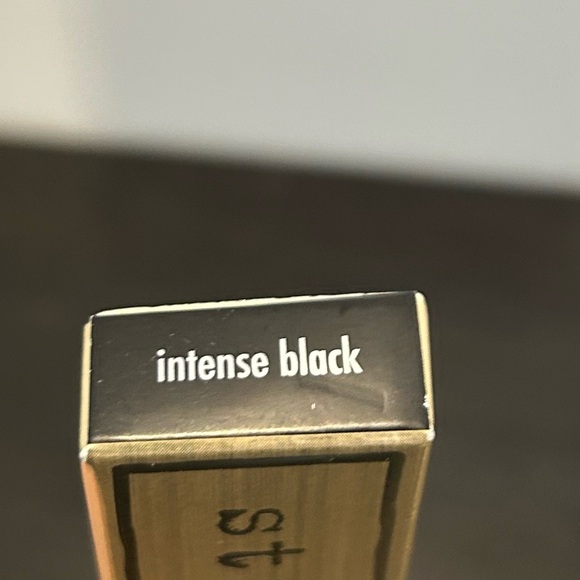 Stila Stay All Day Waterproof Liquid Eye Liner Intense Black - Picture 7 of 8